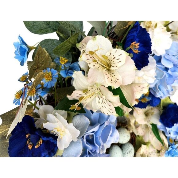 Blue Hydrangea wreath with poppies, birds nest and faux robin eggs. Beautiful!! - Picture 10 of 13